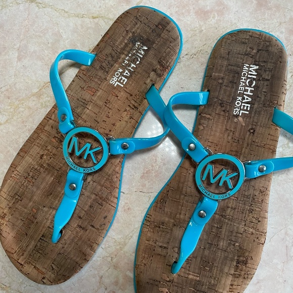 Michael Kors Y2k Baby Blue MK Flip Flop Sandals - Picture 2 of 4